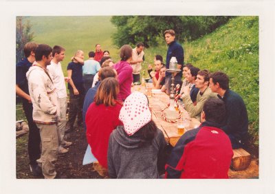 BUBO - 2004 - história - V Drietome sa zídeme všetci sprievodcovia. Rozoberáme čo zlepšiť, delíme sa o poznatky zo sveta. Ako pre našich klientov zadovážiť väčšie poznanie a silnejšie zážitky?