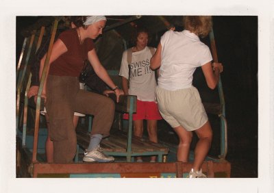 BUBO - 2002 - história - Skoro ráno vyrážame na treking na Stolovú horu, El Junke v Baracoa.