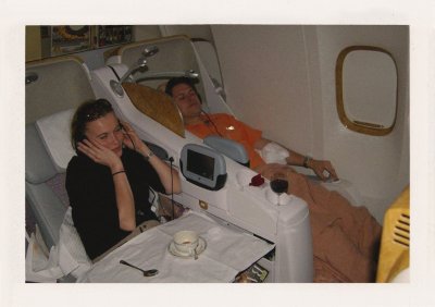 BUBO - 2009 - história - Letíme na Srí Lanku v biznis class. V tejto dobe si u nás objednáva business class iba desatina klientov oproti dnešku. Rovnaký počet klientov, čo si v roku 2009  objednal triedu biznis, si dnes objednáva First class (Prvú triedu).
