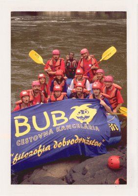 BUBO - 2000 - história - Začiatkom roka 2000 raftuje BUBO na Zambezi - v tom roku mala Zambezi najvyšší stav vody za posledných 50 rokov. Rafting je bomba!