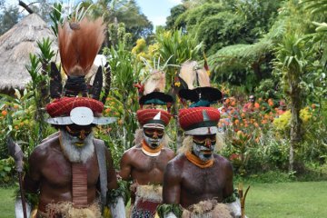 Papua Nová Guinea a relax pri papuánskych fjordoch
