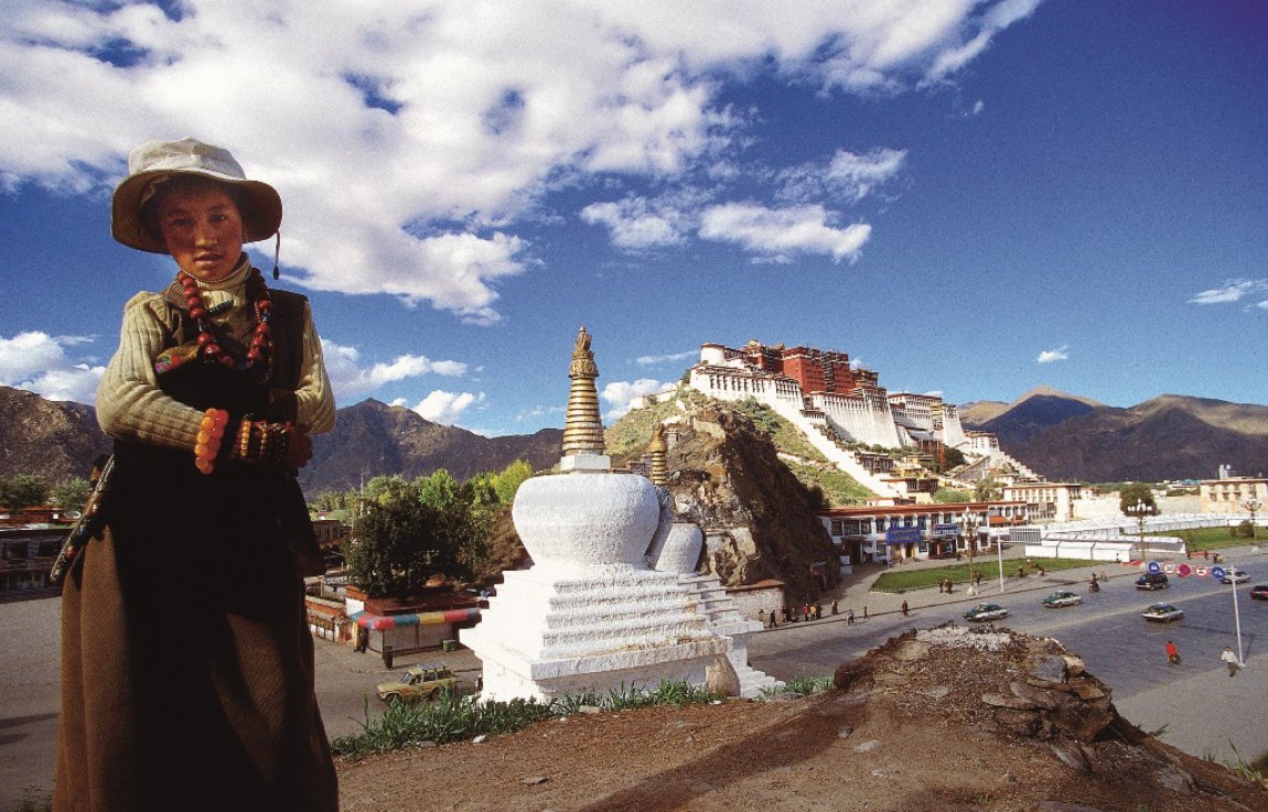 Kratšia a pohodlnejšia cesta na strechu sveta pre náročných. Fascinujúca Lhasa, himalájske sedlá, základný tábor Everest Base Camp a šťavnaté Kathmandú. Cesta, ktorá vám obohatí život.